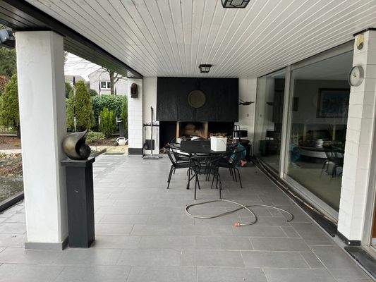 großer Freisitz/Terrasse