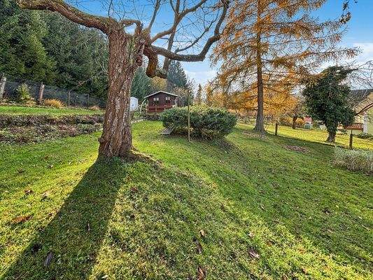 Gartengrundstück mit Bungalow