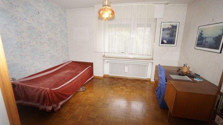 Kind / Büro Hauptwohnung