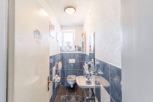 Gäste-WC, Wohnung 2 (OG)