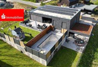 Ansicht - Garten mit Pool