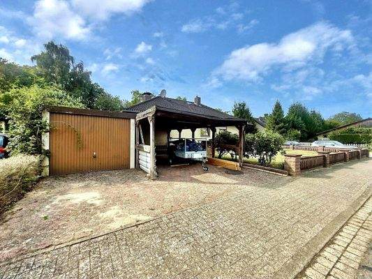 Garage und Carport