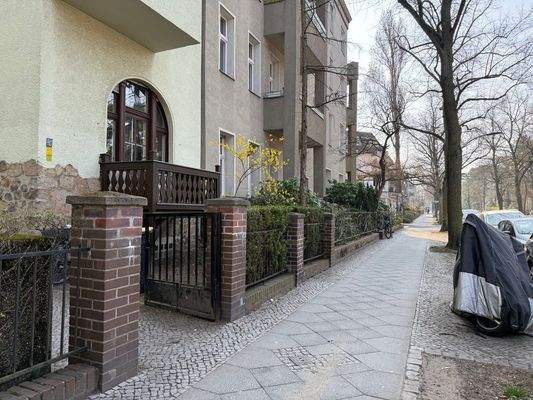 Blick in die Straße, rechts