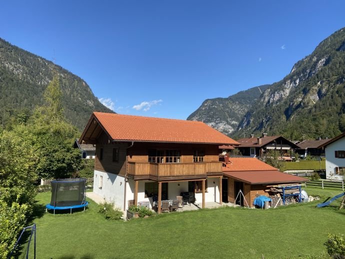 Neuwertiges Einfamilienhaus im Berchtesgadener Land-provisionsfrei