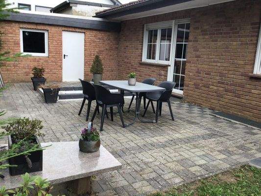 Terasse 2 und extra Eingang