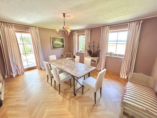 Esszimmer im Erdgeschoss