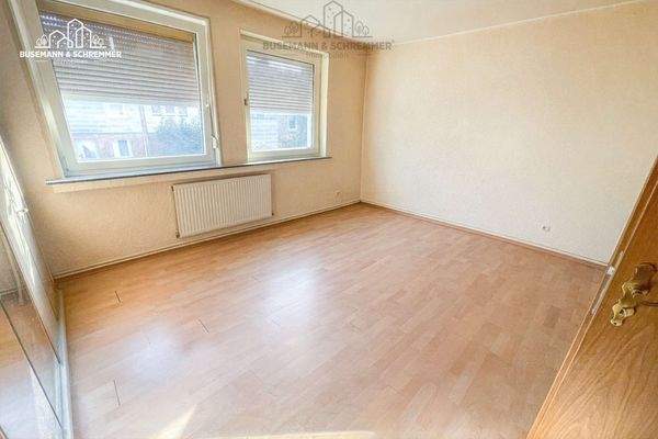 Schlafzimmer - mittels KI leergeräumt