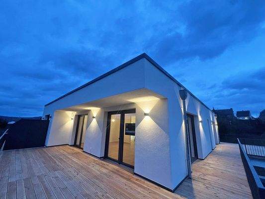 Dachterrasse bei Nacht