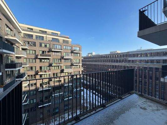 Balkon mit Stadtblick
