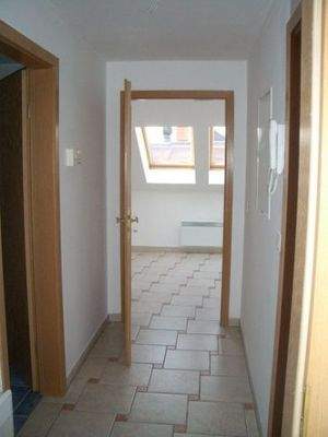 Blick durch den Flur zur Küche