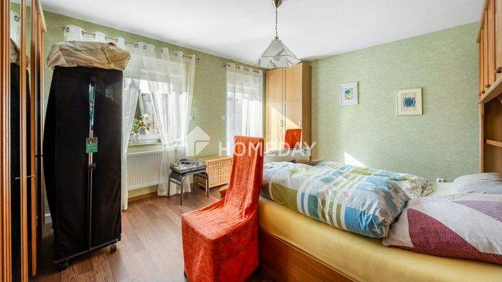 1. OG Schlafzimmer 1