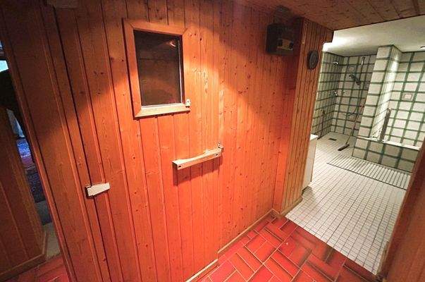 Sauna mit Badezimmer
