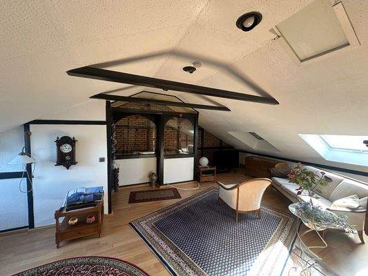 Kamin- oder Altelierzimmer