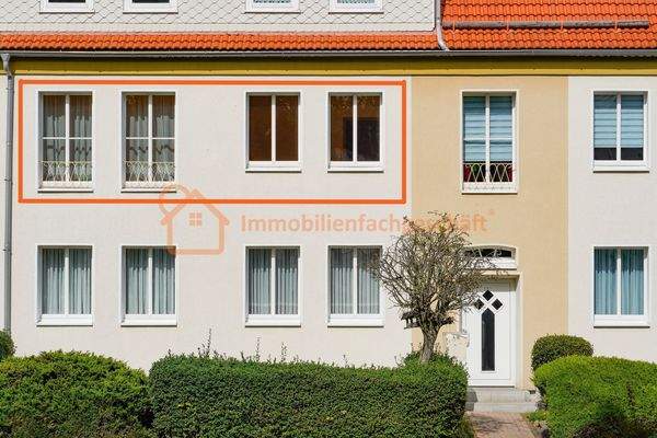 Hausansicht mit Fachwerk