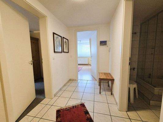 Flur Richtung Wohnzimmer