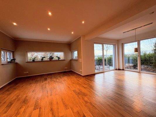 hell+großzügig: Wohnen & Essen