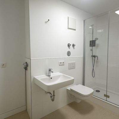 Bad mit Glas Duschkabine