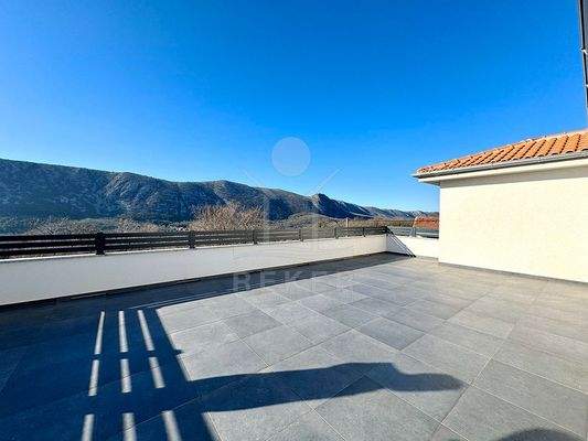 Modernes Penthouse in Grižane-Belgrad