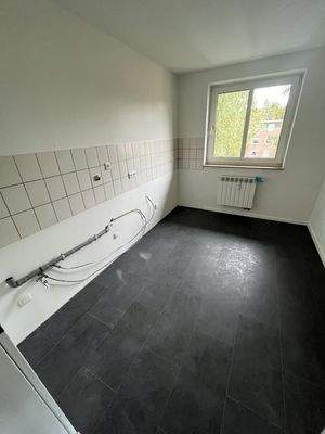 20251014_122853685_iOS