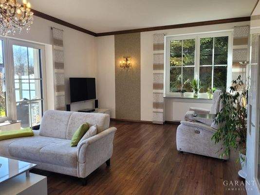 edles-Wohnzimmer-Hauptwohnung