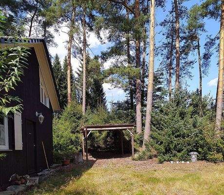 Ansicht Ostseite mit Carport