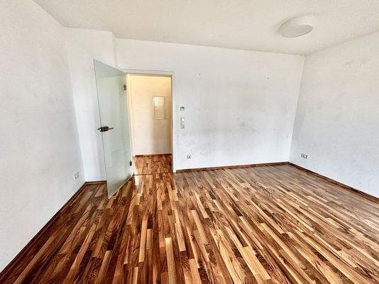 Wohnzimmer (Ausgang zum Flur)