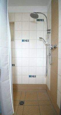 mit Dusche