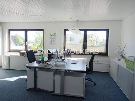 Weiteres Büro im EG