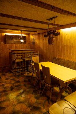 Knoellingerstrasse_34_Keller_Stube_1.jpg