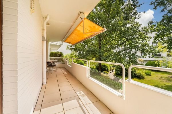 Balkon mit Blick ins Grüne