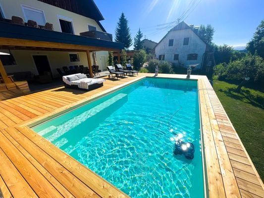 Pool, Terrasse,Grillplatz und Ausblick