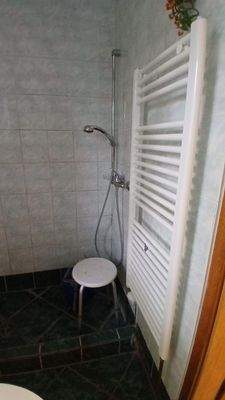 kles Bad mit gr. Dusche