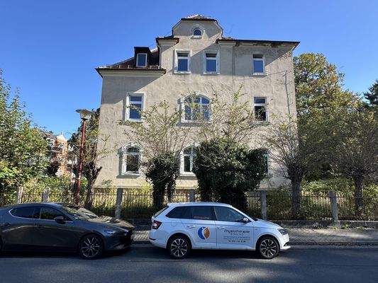 hintere Gebäudeansicht