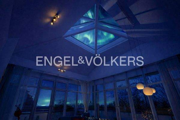 Winternacht im Polarlicht (KI-generiert)