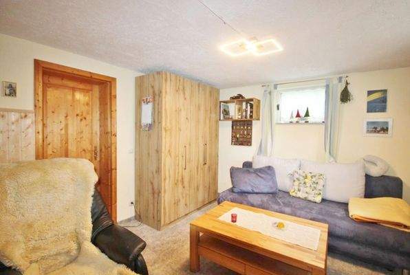 weiteres Zimmer (UG)