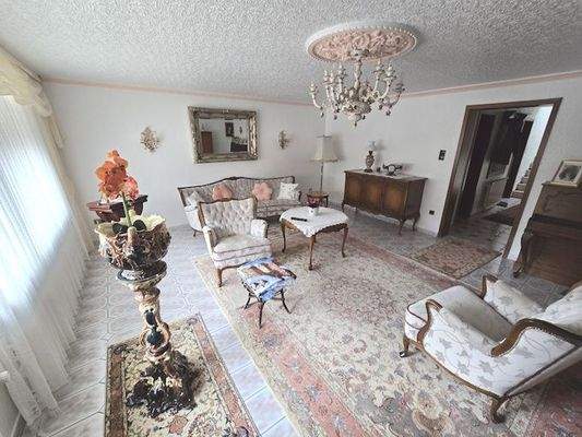 EG Wohnzimmer Bild 4.jpg