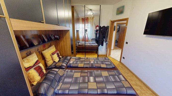 Meran-Merano-Trilocale-Dreizimmerwohnung-in-vendita-vendesi-zu-verkaufen-Balkon-balcone