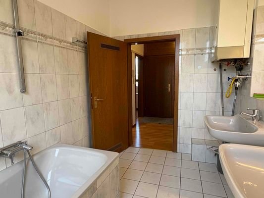 Badezimmer 1. OG