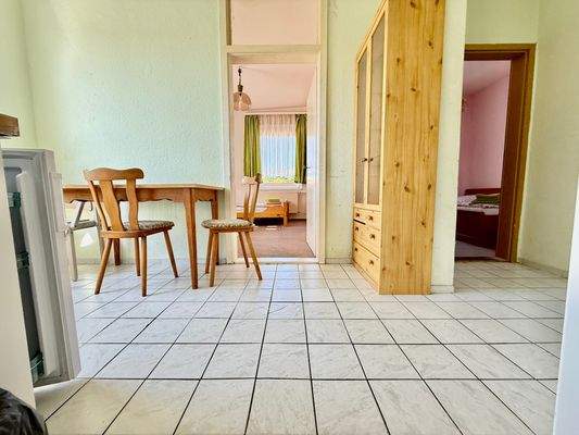 2 Zimmer Appartment Hauptgebäude