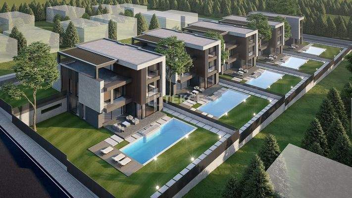 Villas in a Complex with Spacious Private Garden in Ankara, İncek