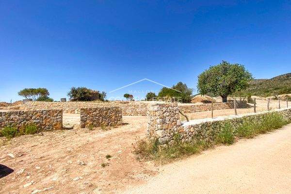 Mallorq. Natursteinmauer