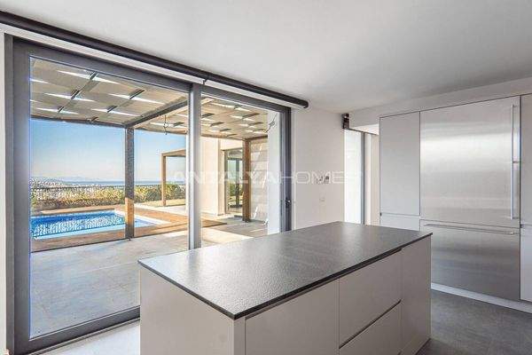 Luxury Pool Villas Close to the Center and Marina in Bodrum