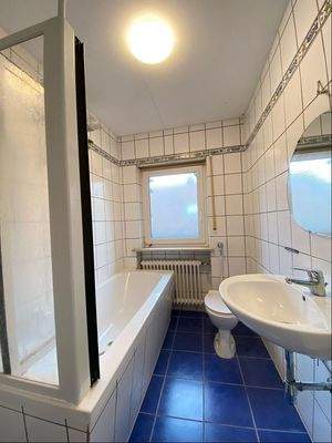 Whg. 2 - DG - Badezimmer