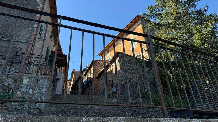 88F30996-DC2E-461B-B72D-409531F1E9D4_1_102_a