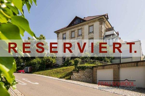 Reserviert.