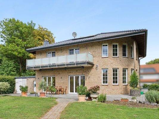 Seiten- und Rückansicht_2