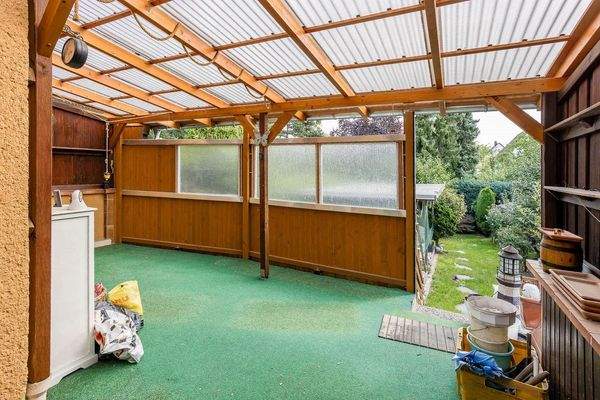 Überdachte Terrasse