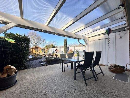Terrasse überdacht