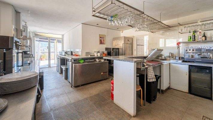 Geschäftslokal mit Meerblick zum Verkauf in La Mola, Puerto Andratx, Mallorca 