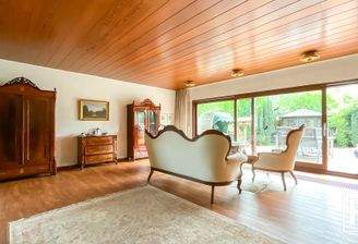 Großes Wohnzimmer